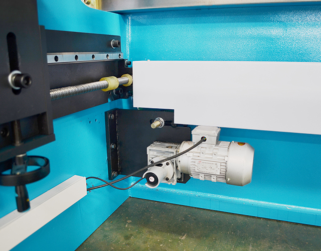 Freno de prensa de servo hidráulico de 2500 mm para doblarse de hierro